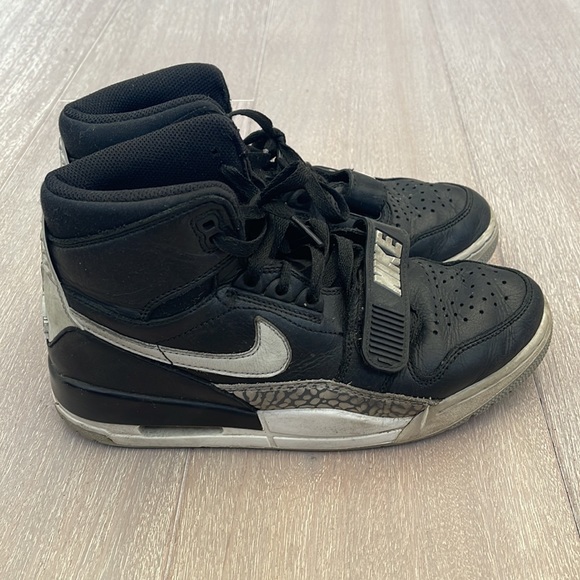Air Jordan Legacy 312 sneakers - Picture 4 of 9